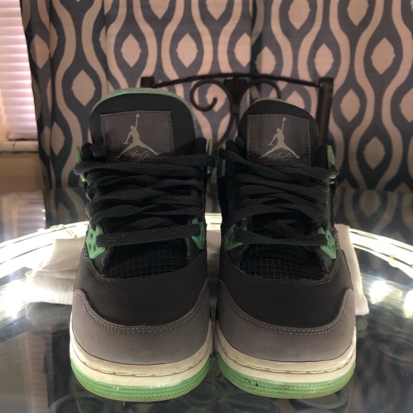 Air Jordan Retro 4 “Green Glow” - Picture 4 of 4